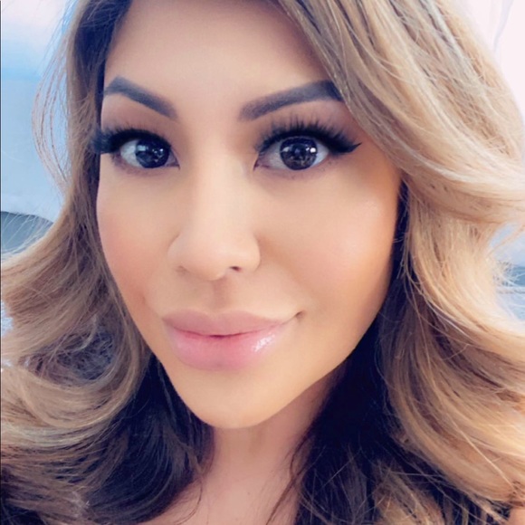 Meet your Posher, Emmie - Picture 6 of 14